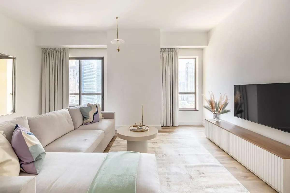 Frank Porter - Rimal 1 Apartment Dubai