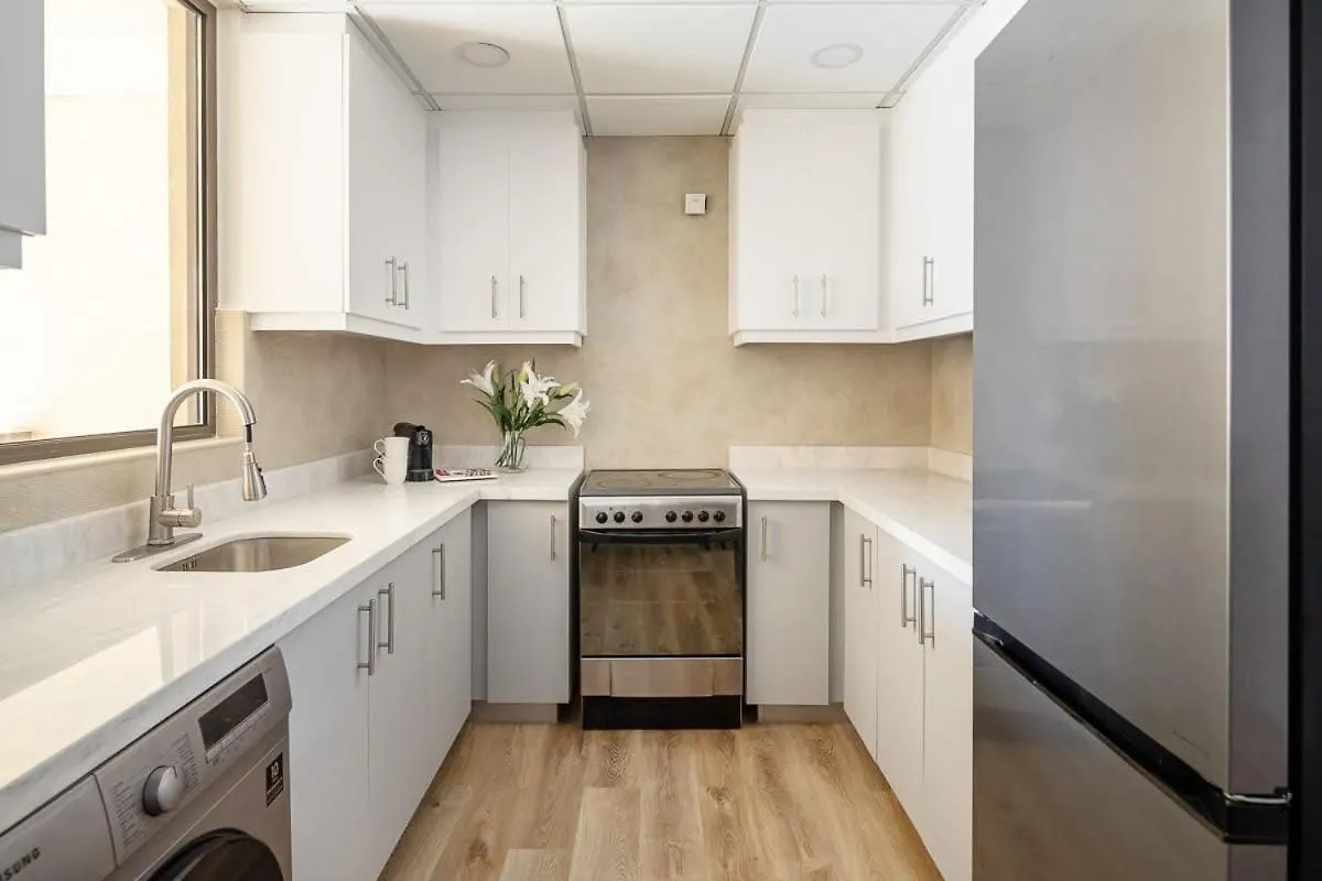 Frank Porter - Rimal 1 Apartment Dubai