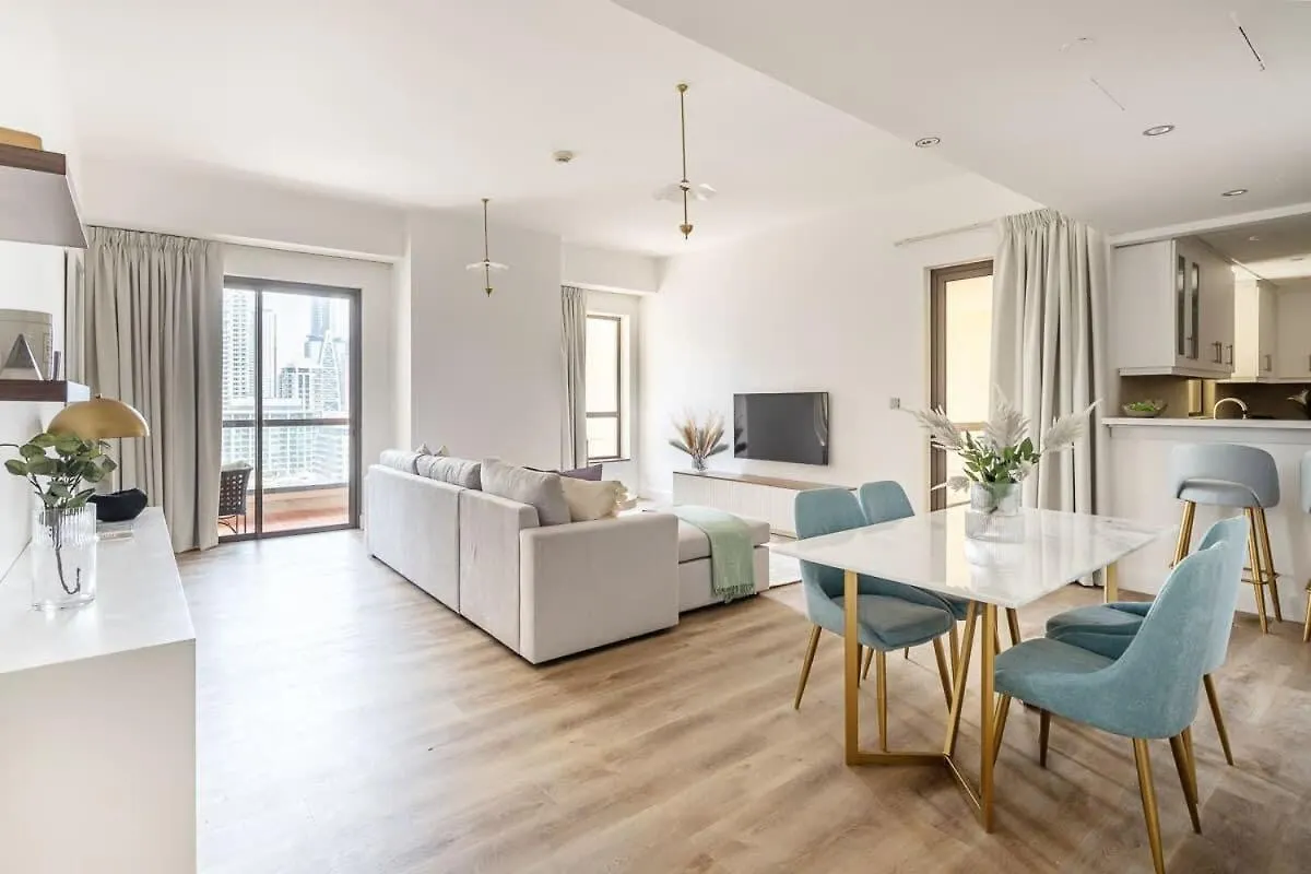 Frank Porter - Rimal 1 Apartment Dubai